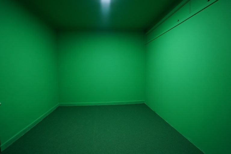 Green room1